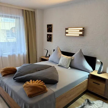 Weidach Zentrum 3 *