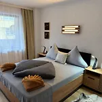 Weidach Zentrum 3 *